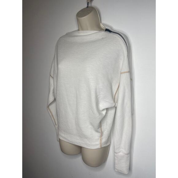 Free People We The Free Ivory Thermal Nikala Zip Shoulder Top Size Small - Picture 6 of 12
